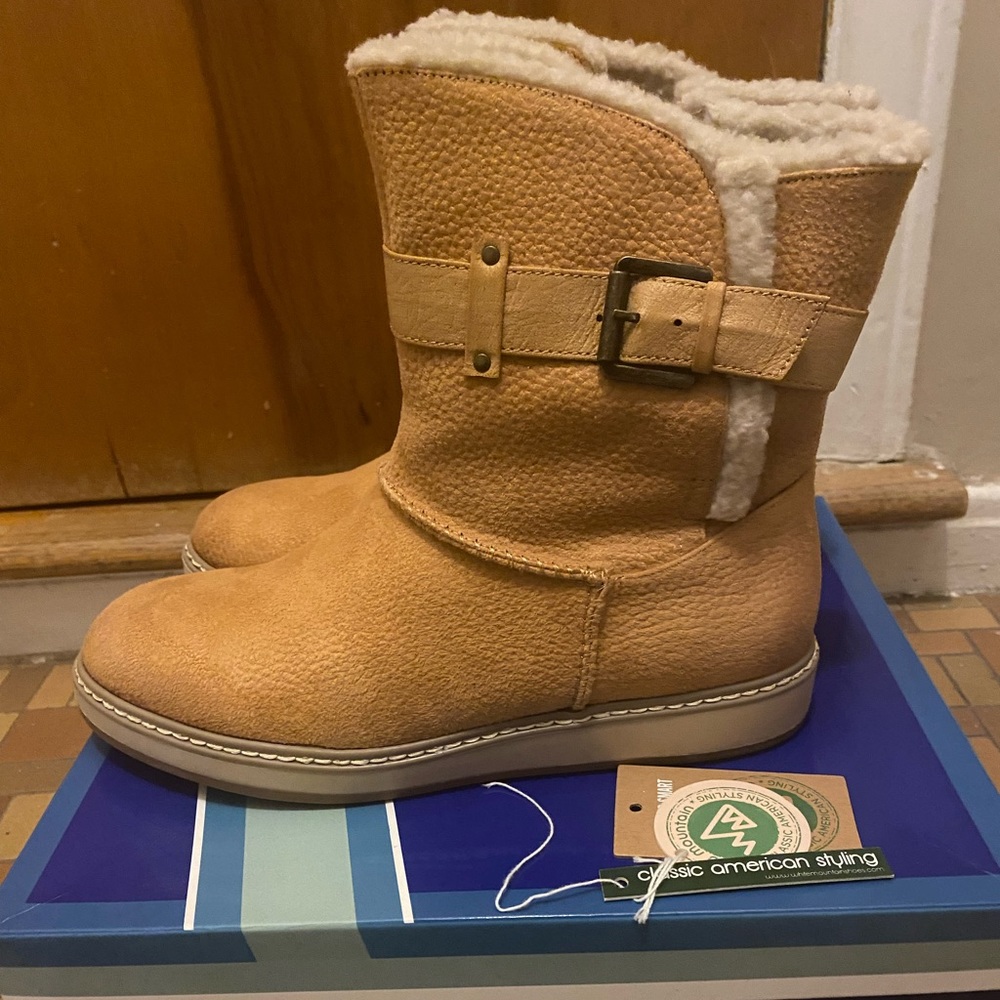 White Mountain Taite Boots